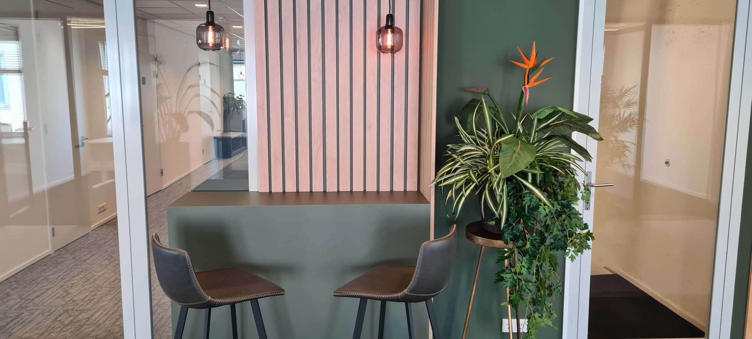 20220902_110624 Barstoelen Zapp Office Rotterdam